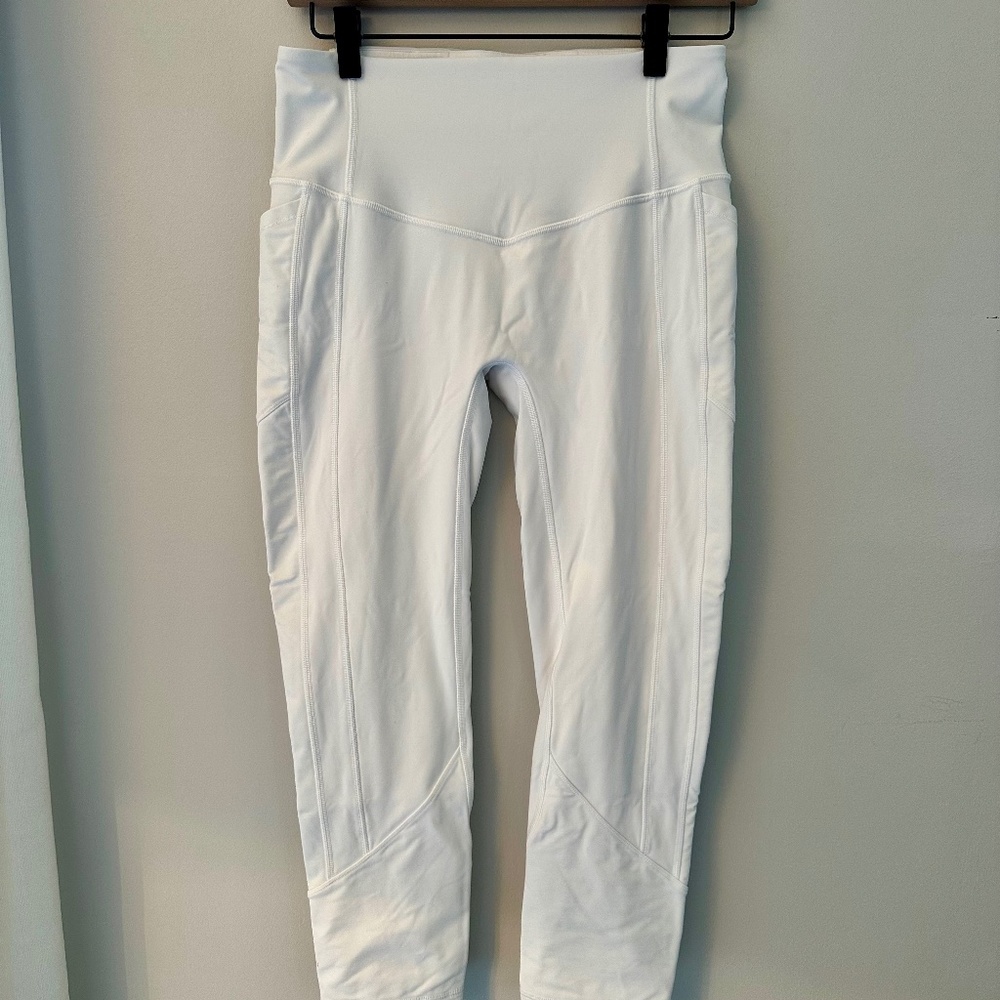 Lululemon White All the Right Places Leggings Sz 8